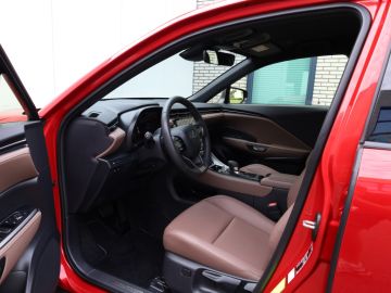 Lexus LBX
